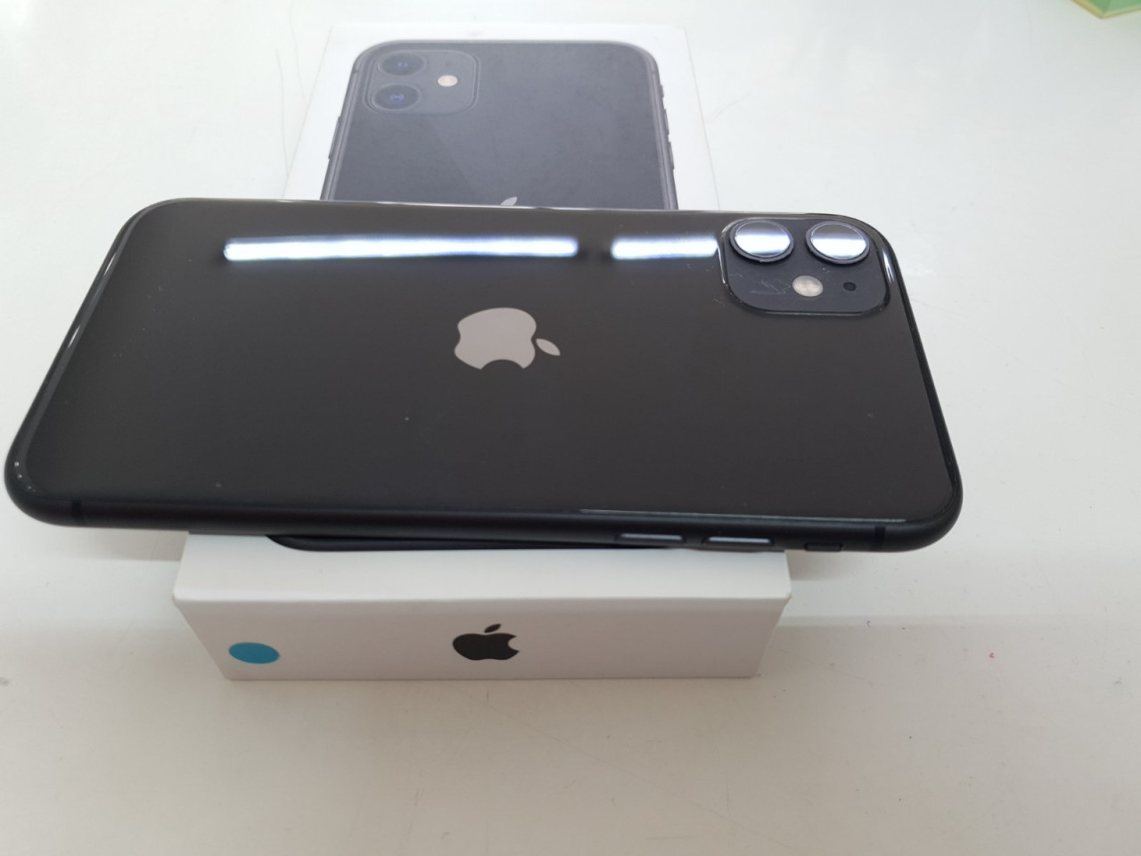 Apple iPhone 11