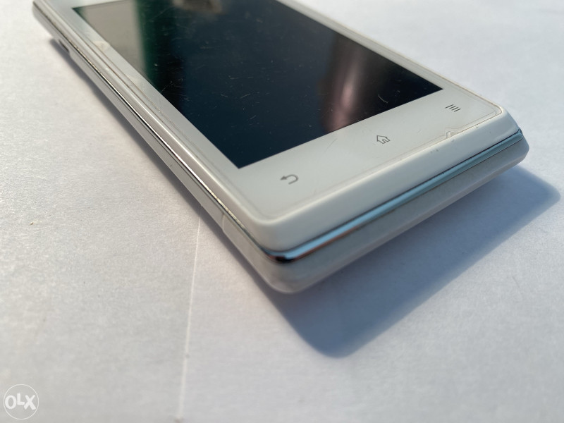 Sony Xperia E