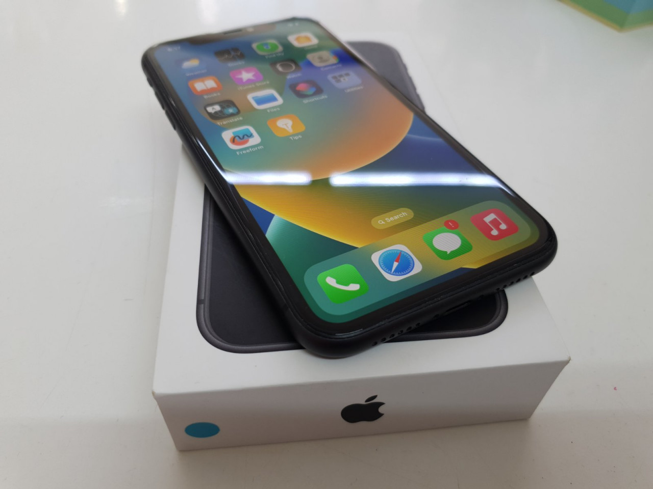 Apple iPhone 11