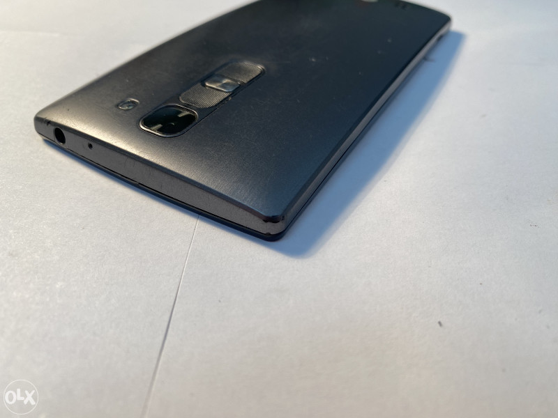 LG MAGNA 8GB 1GB