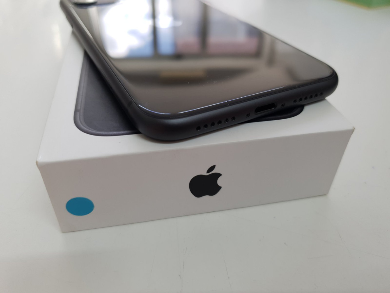Apple iPhone 11