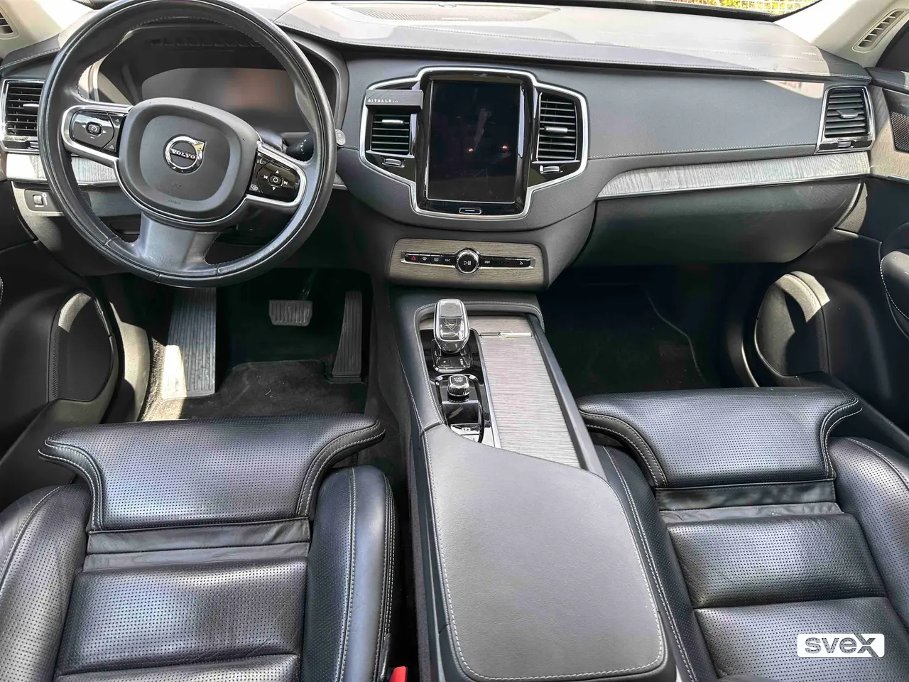 Volvo XC90 2022. Full