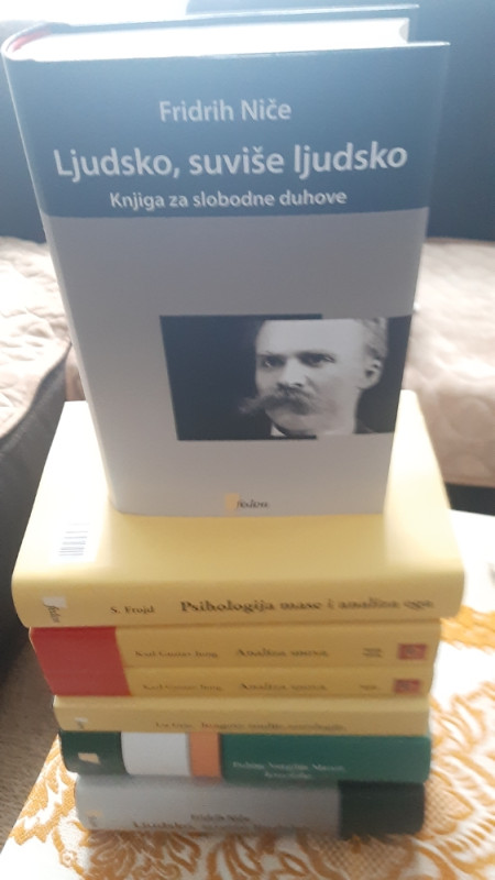 Fridrih Niče Ljudsko,suviše ljudsko knjiga za slobodne duhove