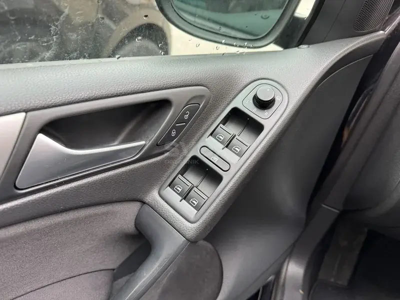 Volkswagen Golf VI