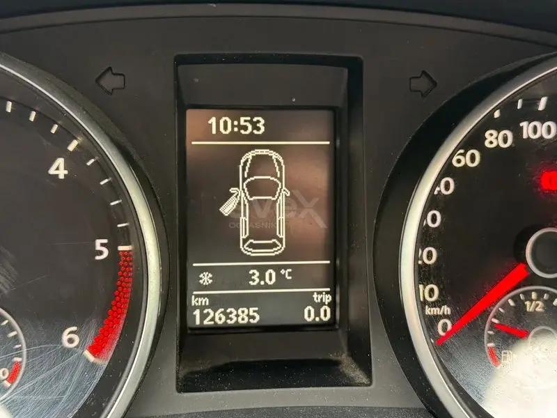 Volkswagen Golf VI