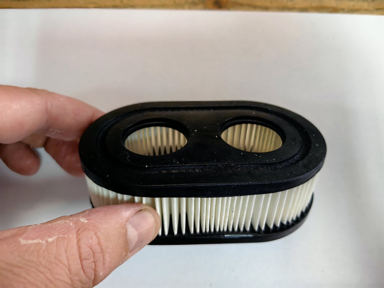 FILTER VAZDUHA BRIGGS & STRATTON 650 550 575 798452 593260 334404