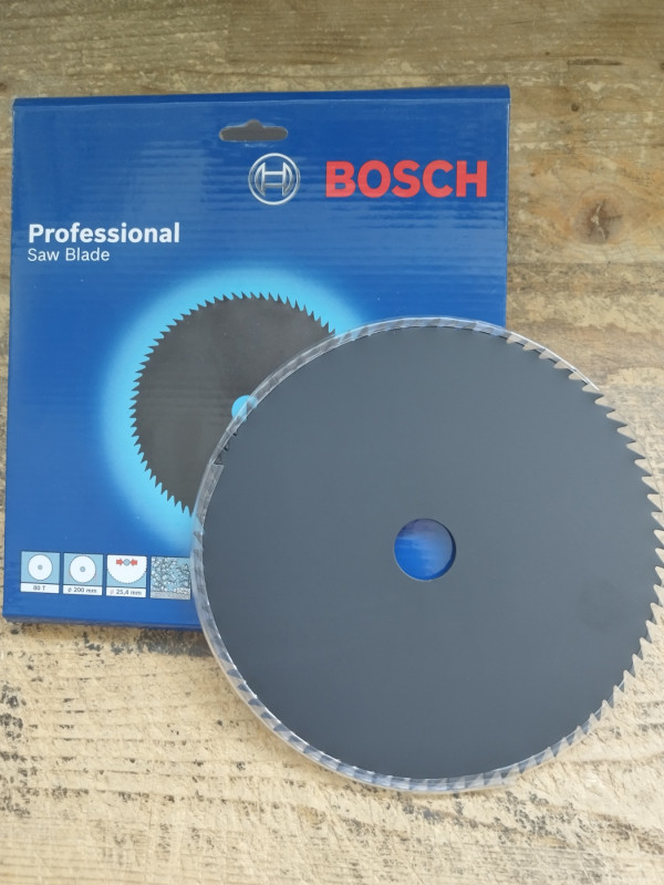 CIRKULAR CEKULAR NOZ ZA TRIMER BOSCH 80 ZUBA 200x25.4x2 mm