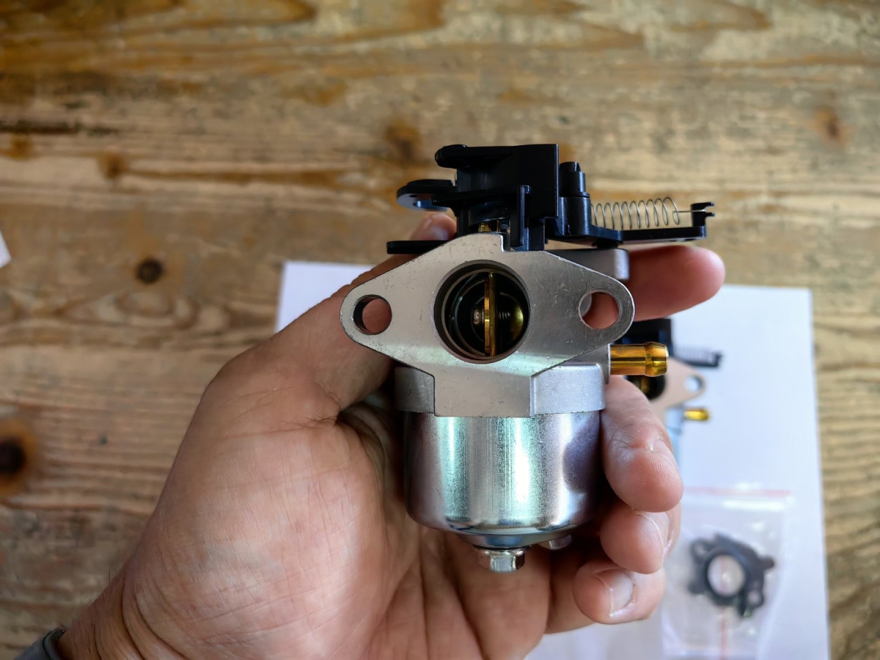 KARBURATOR BRIGGS & STRATTON B&S 750 DOV 595509