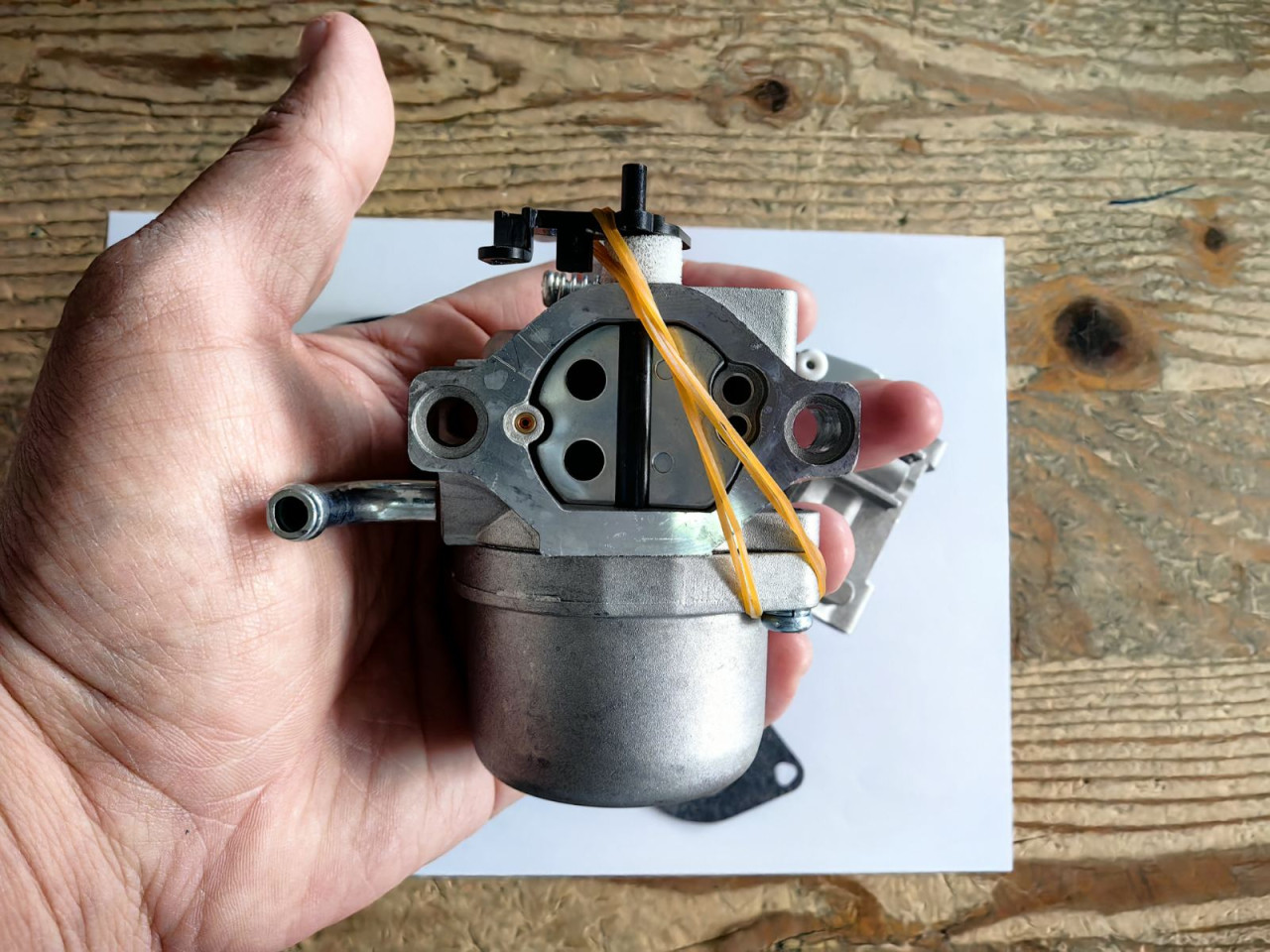 KARBURATOR BRIGGS & STRATTON B&S 593432 794653 791266