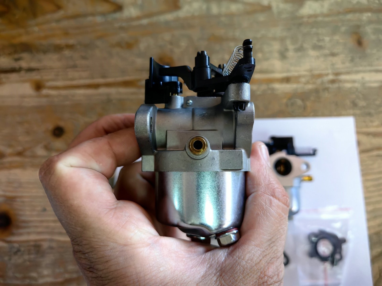 KARBURATOR BRIGGS & STRATTON B&S 750 DOV 595509