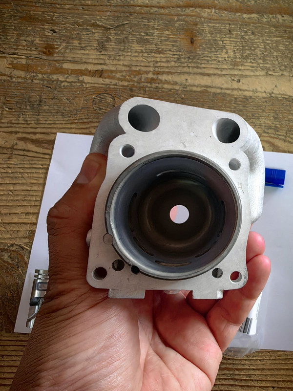 CILINDAR KLIP KARIKE SJEKAC HUSQVARNA K 750 760 FI 51 METEOR