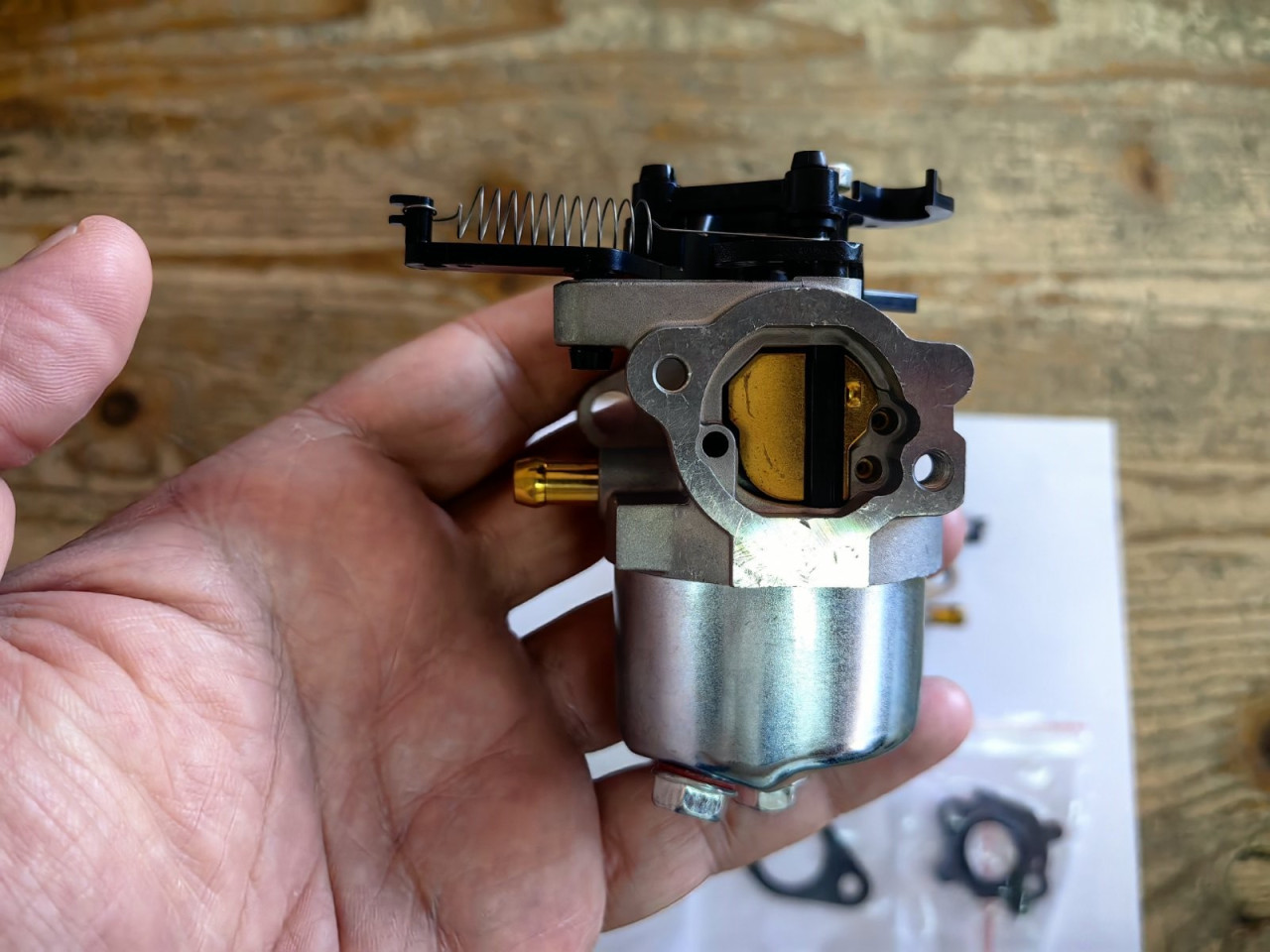 KARBURATOR BRIGGS & STRATTON B&S 750 DOV 595509