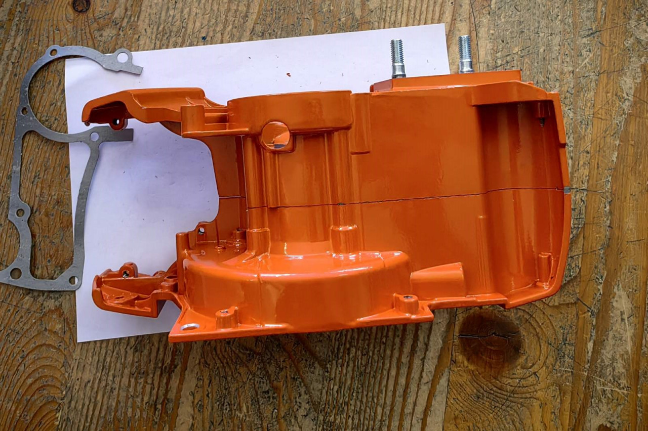 KUCISTE MOTORA HUSQVARNA 365 362 371 372 375