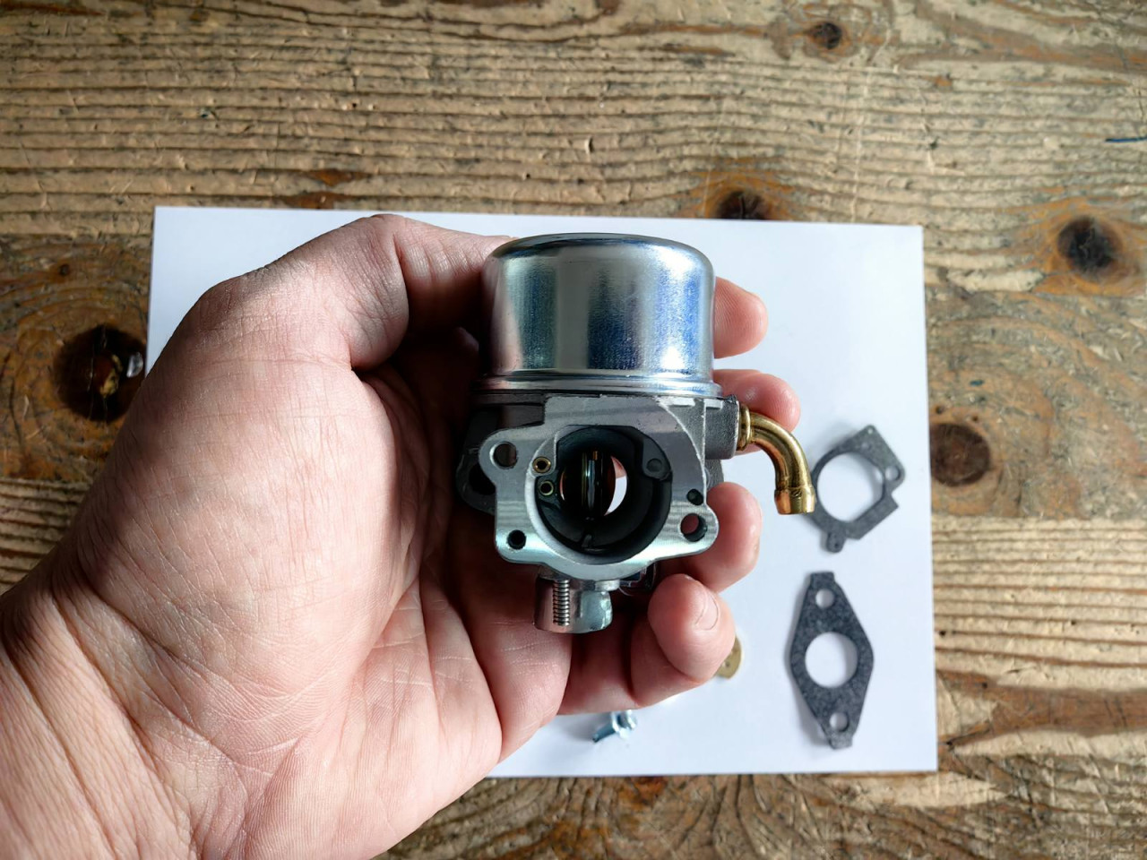 KARBURATOR BRIGGS I STRATTON SERIE 798653 696981 698860