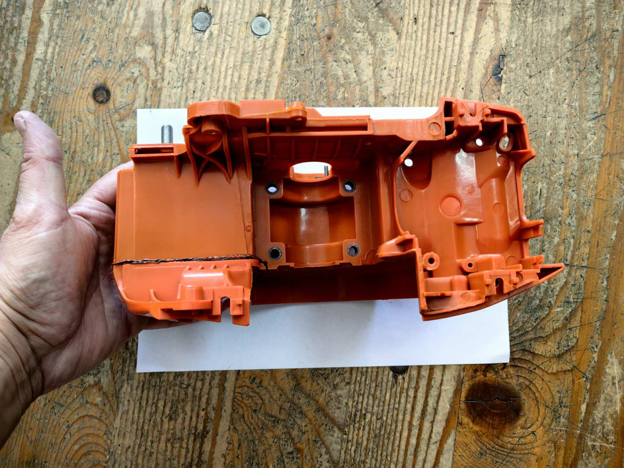 KUCISTE MOTORA HUSQVARNA 340 345 350