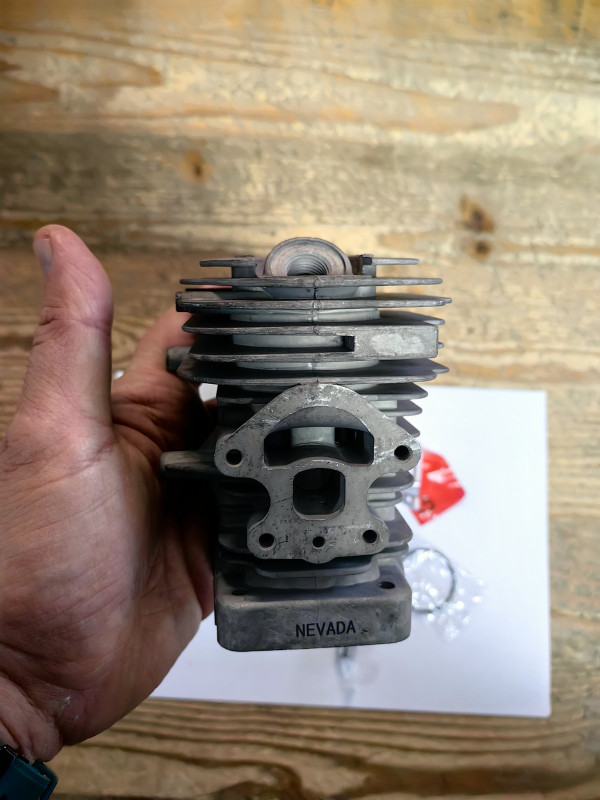CILINDAR KLIP KARIKE HUSQVARNA 236 240 JONSERED 2238