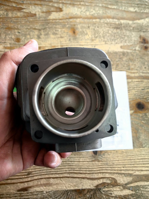 CILINDAR HUSQVARNA 181 281 288 D=54 mm