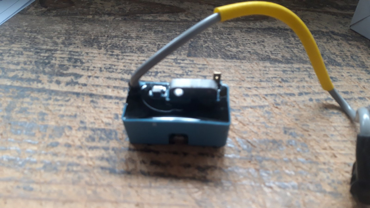ELEKTRONIKA DOLMAR 100 102 PS 330 PS340 MAKITA DCS341 DCS400
