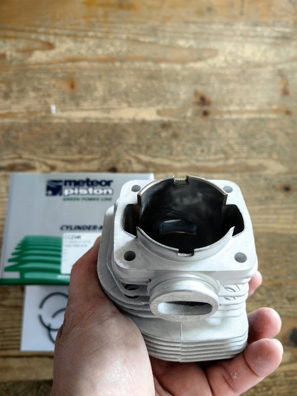 CILINDAR ZA TRIMER STIHL FS 420 550 FI 46 mm METEOR
