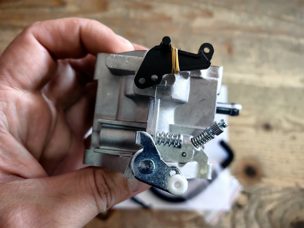 KARBURATOR BRIGGS & STRATTON 14-18 KS 799727 698620 499153 498061
