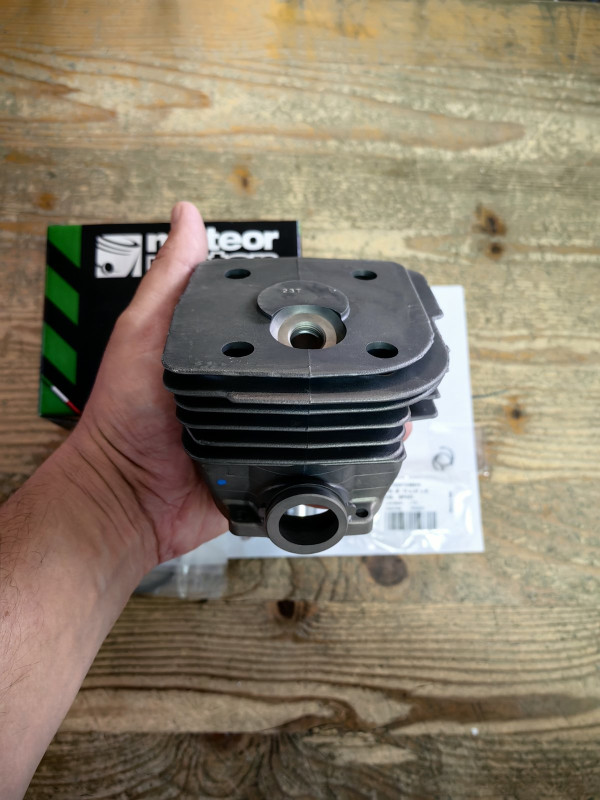 CILINDAR I KLIP HUSQVARNA 385 390 JONSERED 2186 Fi=55mm METEOR