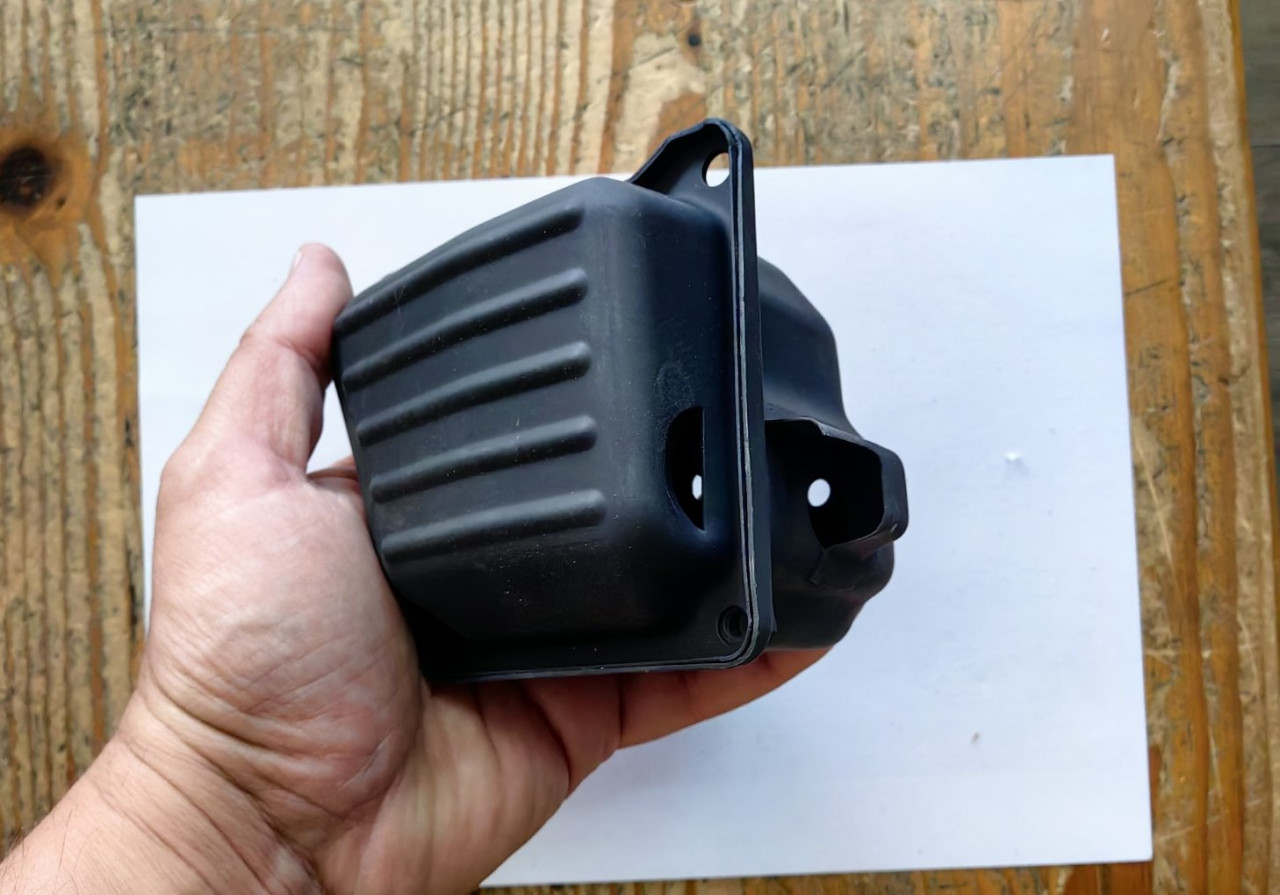 AUSPUH STIHL 064 066 MS 640 650 660