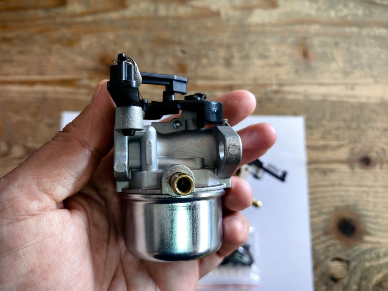 KARBURATOR B&S BRIGGS & STRATTON 591137 590948