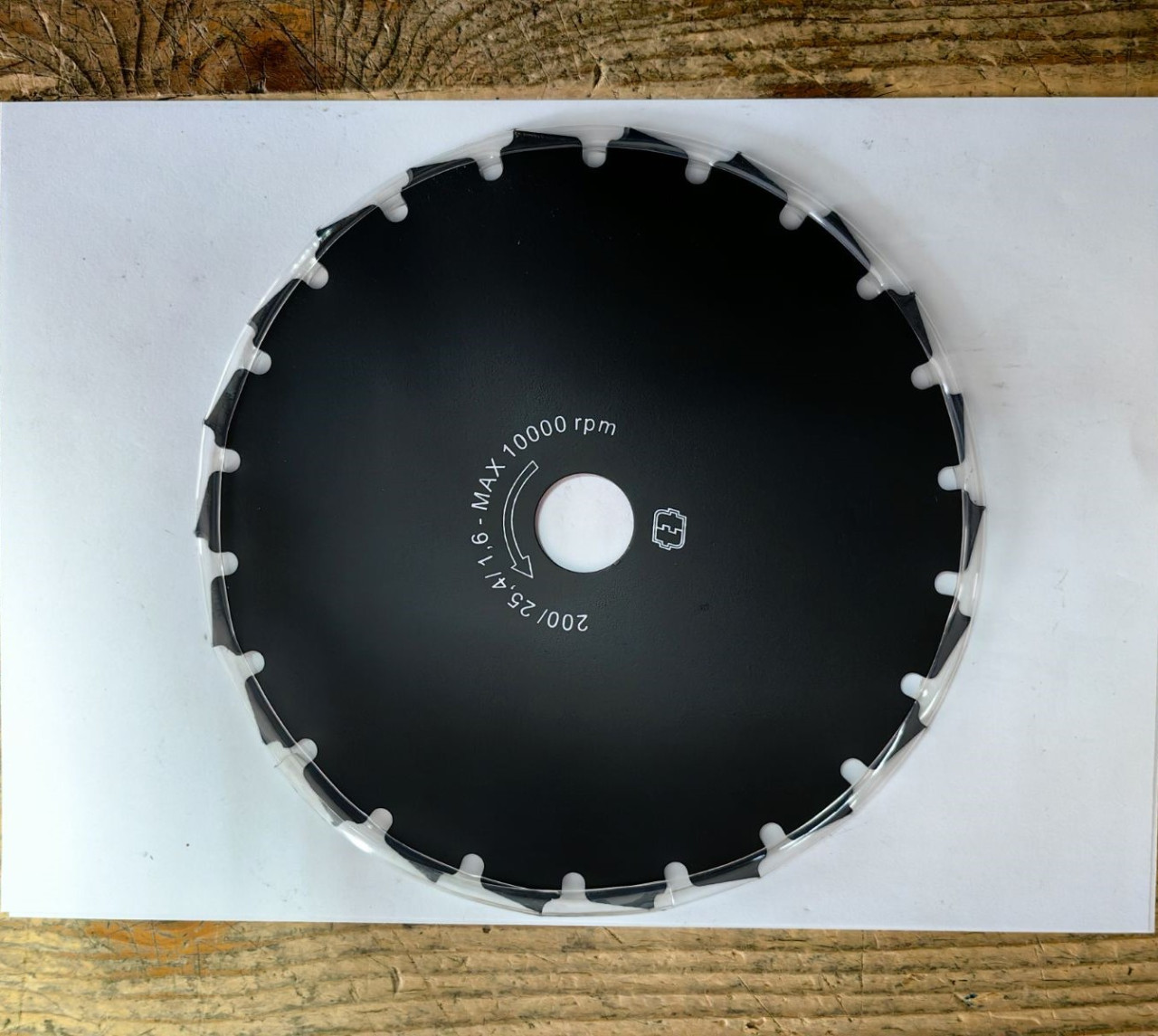 CIRKULAR CEKULAR NOZ ZA TRIMER BOSCH 22 ZUBA 200x25.4x1.6 mm