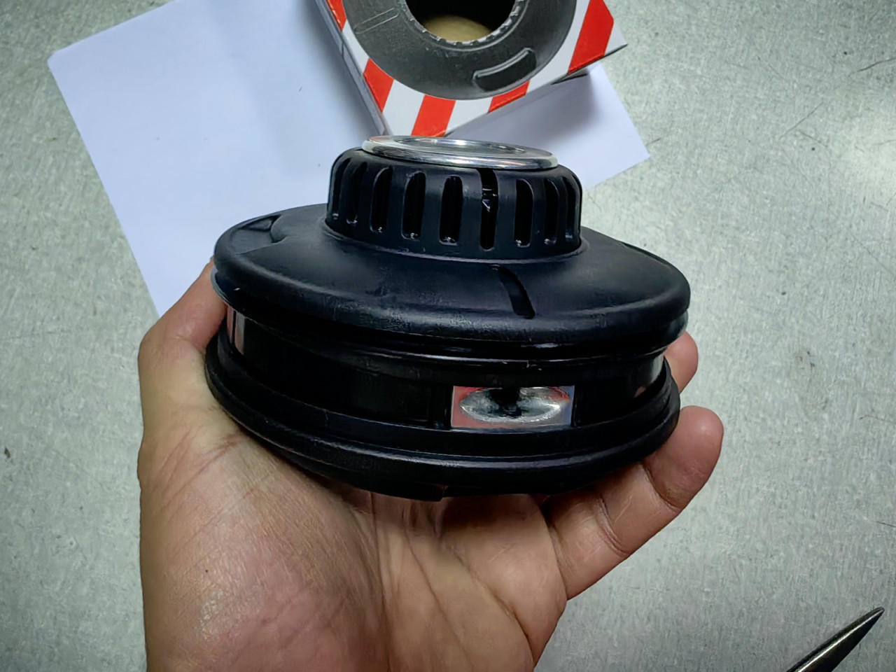 GLAVA TRIMER STIHL VILLAGER HUSQVARNA DEMON THORP OLEO-MAC