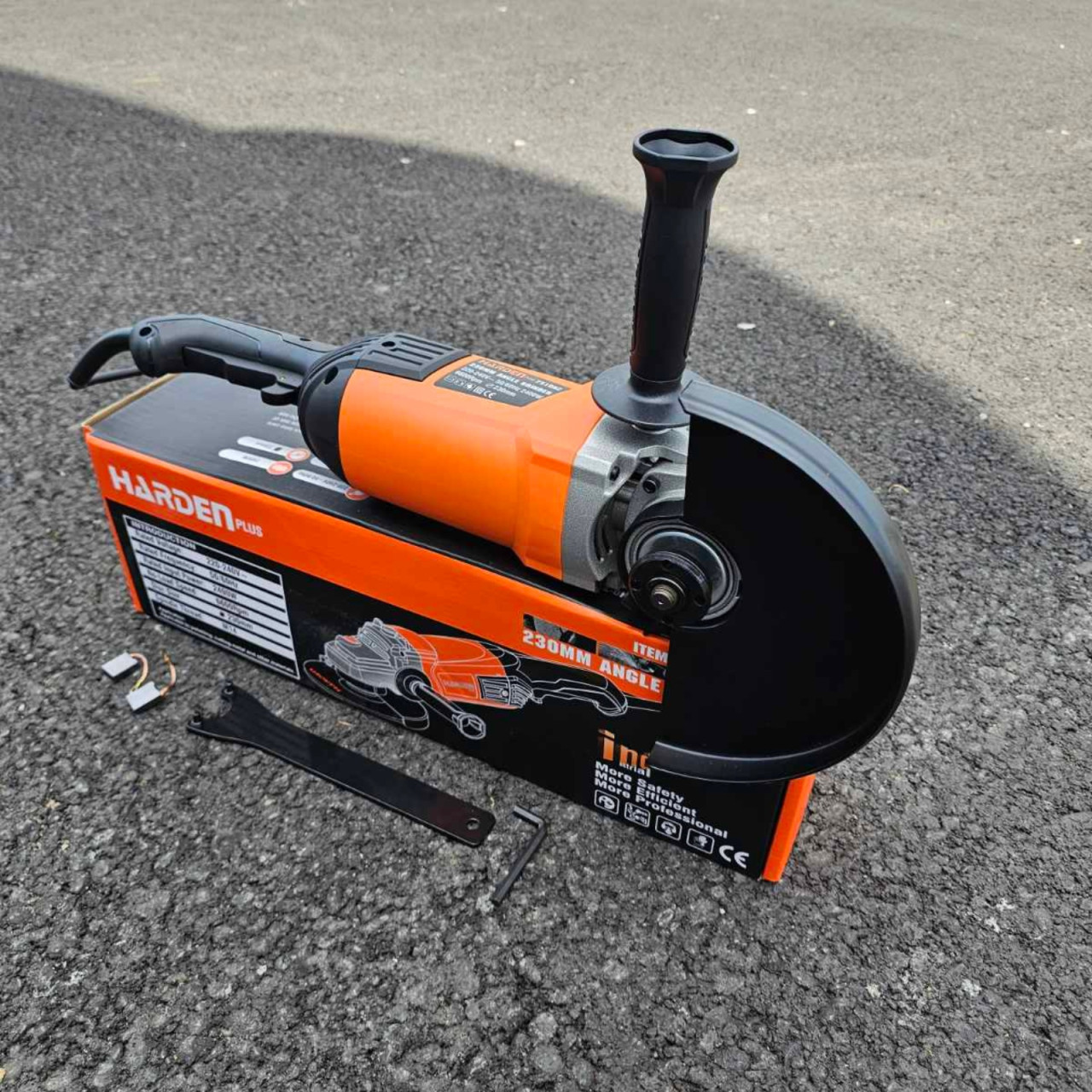 Ugaona brusilica 230 mm HARDEN - 2400 W