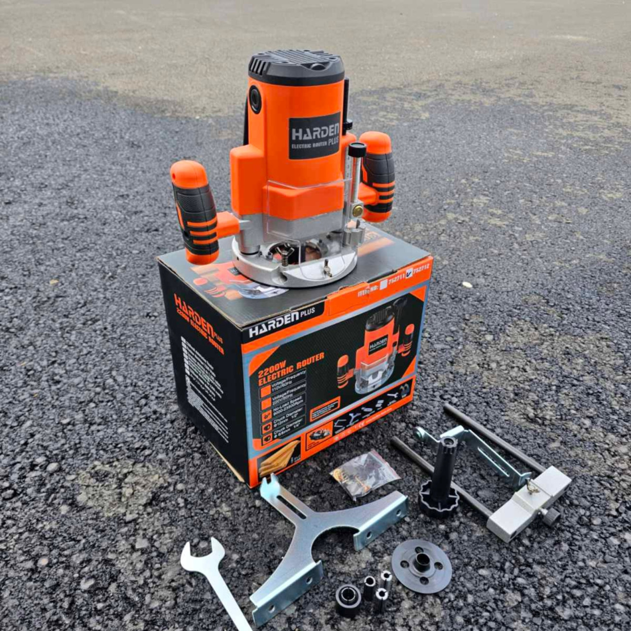 Univerzalni dvoručni frezer HARDEN - 2200 W