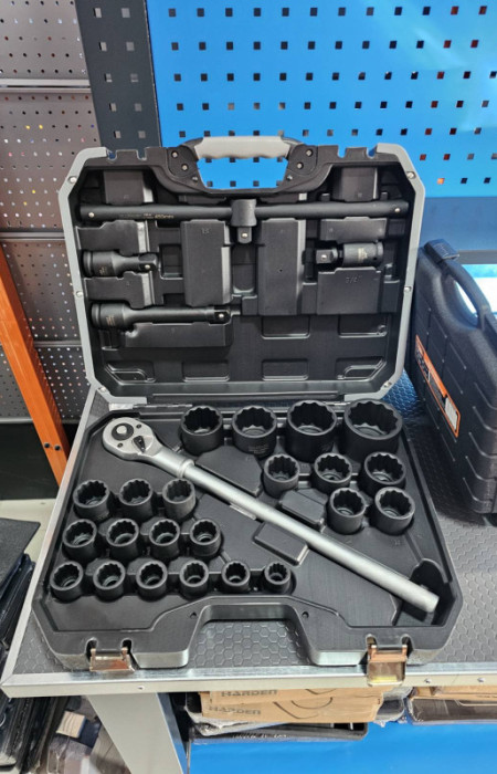 Set dvanaestougaonih kamionskih gedora 27 kom 3/4