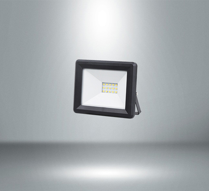 LED reflektor 20W 6400K crni