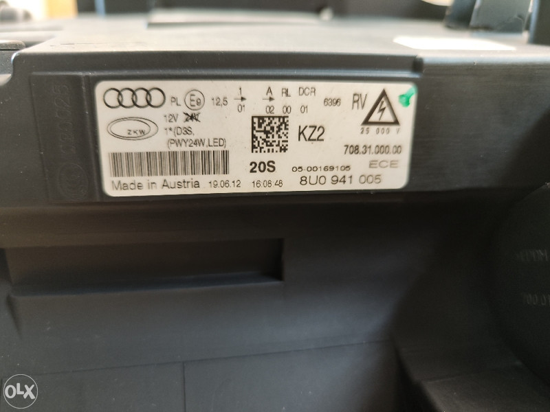 Audi Q3 15-18 FACELIFT lijevi far LED Xenon 8U0941005