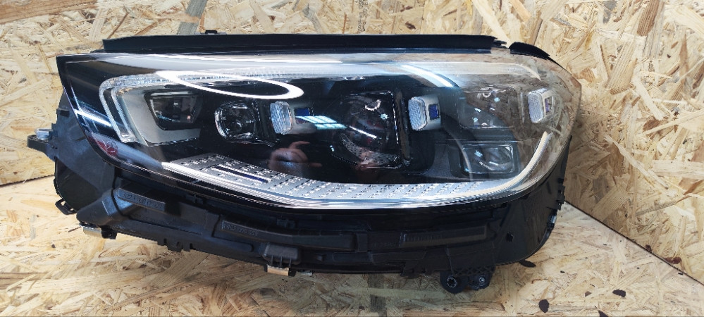 Far Mercedes W223 A2239065304