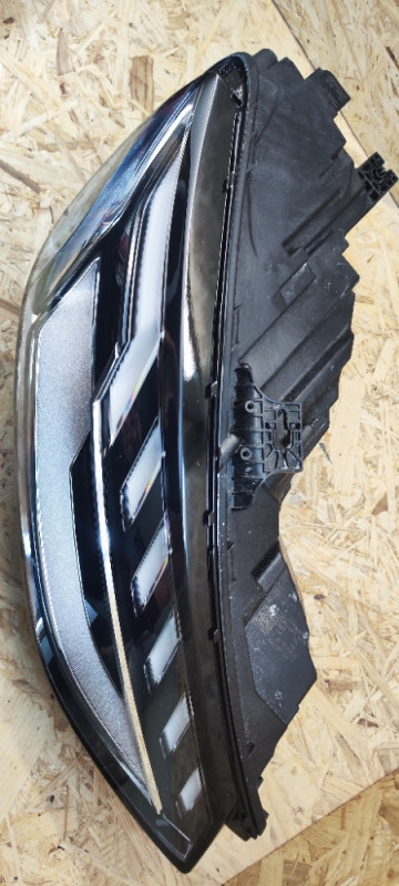 Far Audi A4 B9 Led 8W0941034D