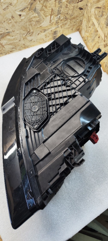 Far Audi A8 Matrix 4H0941033B