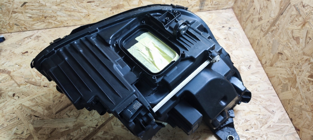 Far Mercedes W213 A2139068903