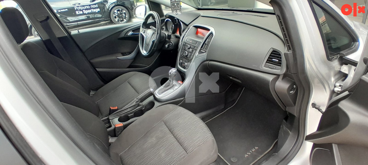 Opel Astra 2016