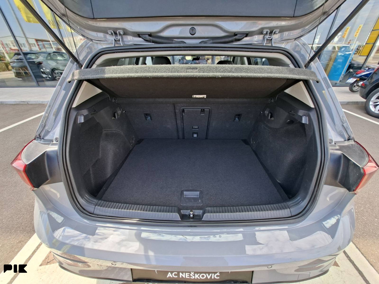 Volkswagen Golf 2021