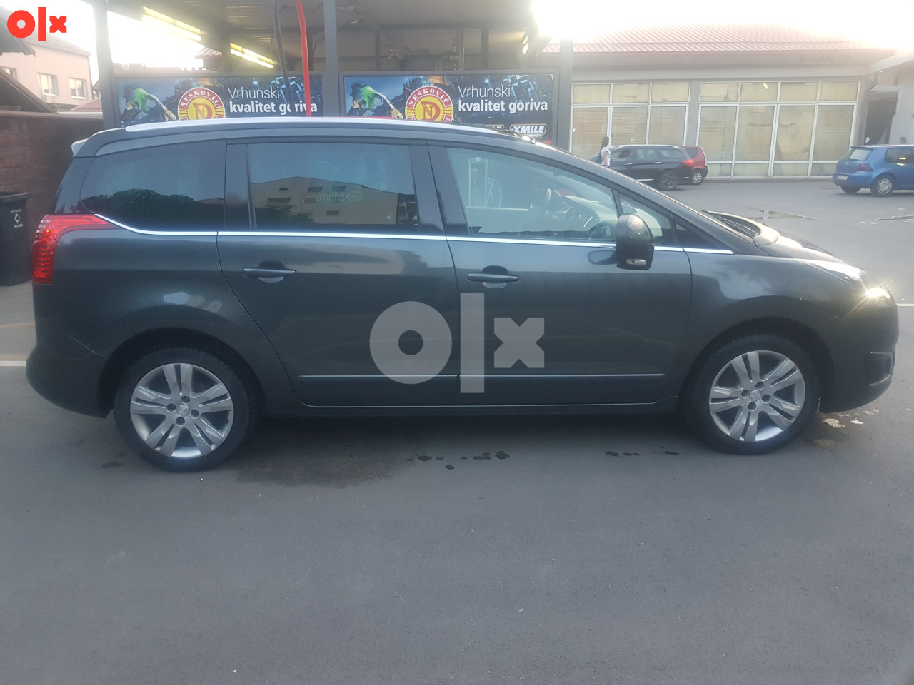 Peugeot 5008 2015