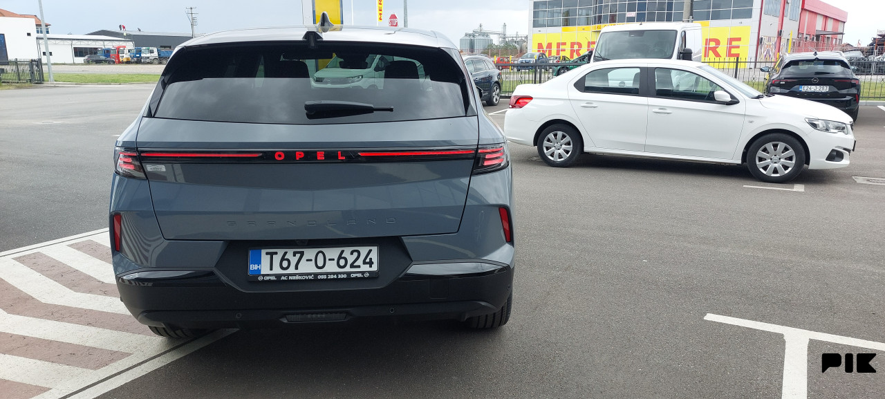 Opel Grandland GS, 2026 Hibrid 145ks AT