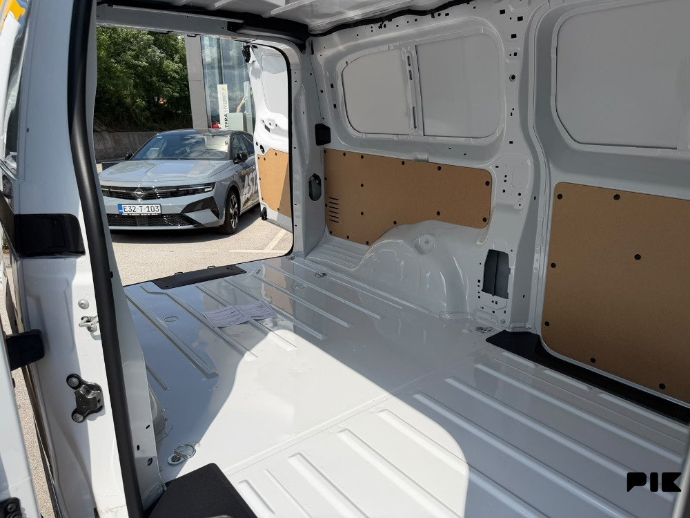 Opel Vivaro Cargo Van L 2.2 Dizel 150 KS 2026
