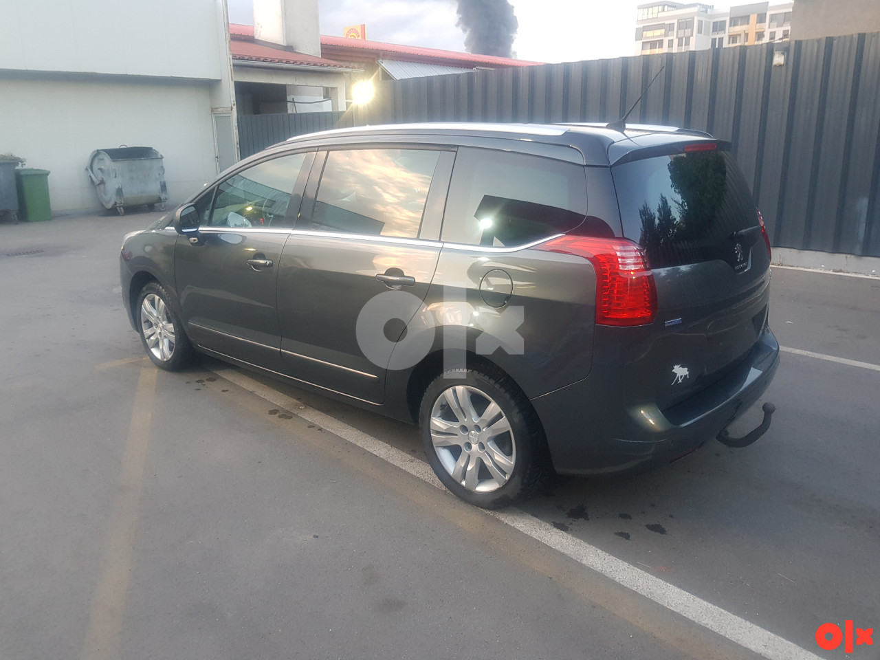 Peugeot 5008 2015