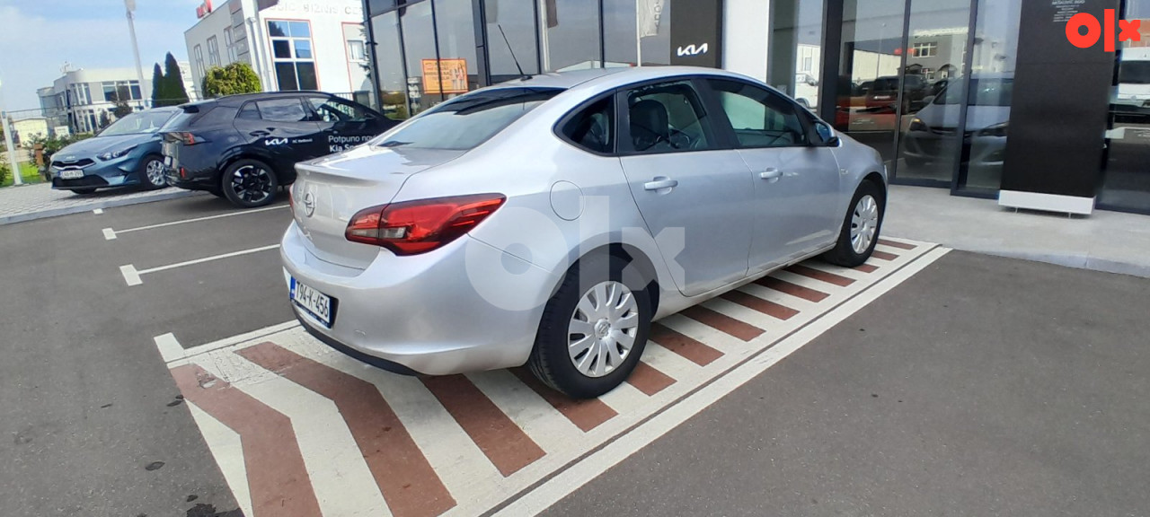 Opel Astra 2016