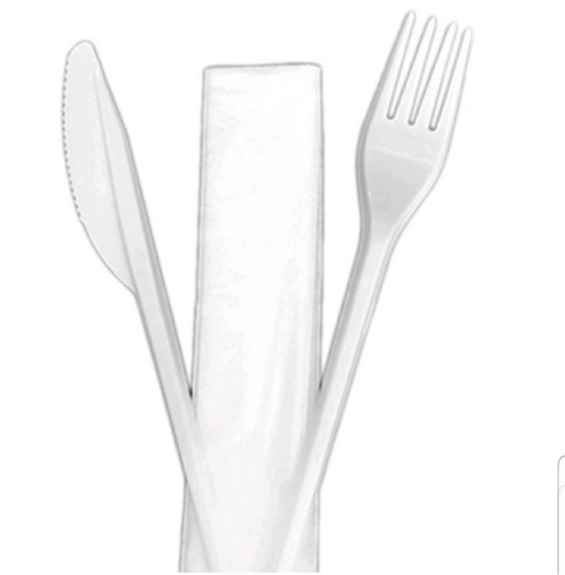 PLASTIČNI ESCAJG SET (nož,viljuška,salveta)