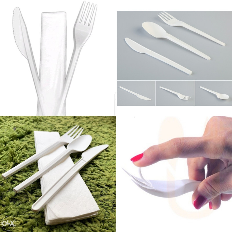 PLASTIČNI ESCAJG SET (nož,viljuška,salveta)