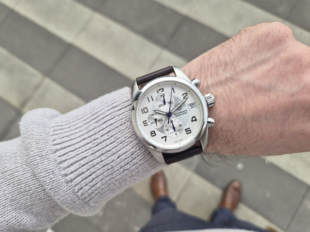 VICTORINOX SWISS ARMY Ambassador XL 7750 Automatic