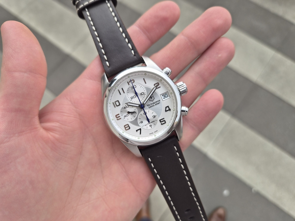 VICTORINOX SWISS ARMY Ambassador XL 7750 Automatic