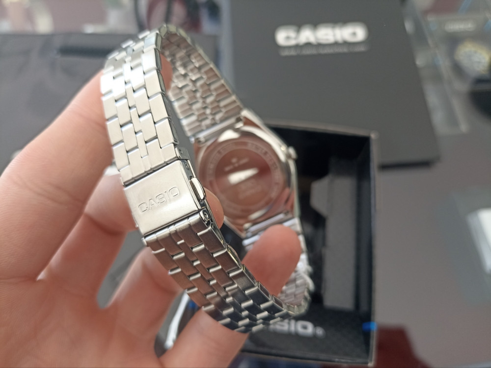 NAVI.BA CASIO MTP-B145D-4A2VEF RUČNI SAT NOVI MODEL!